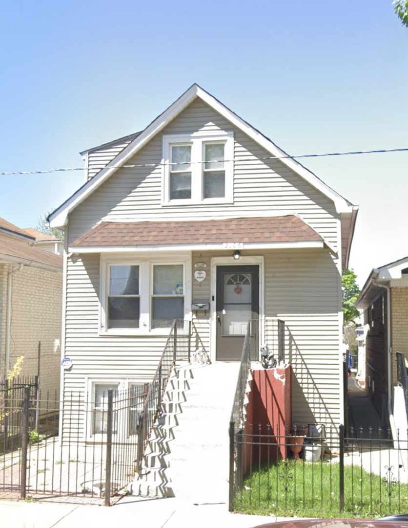 2106 North Mango Ave  