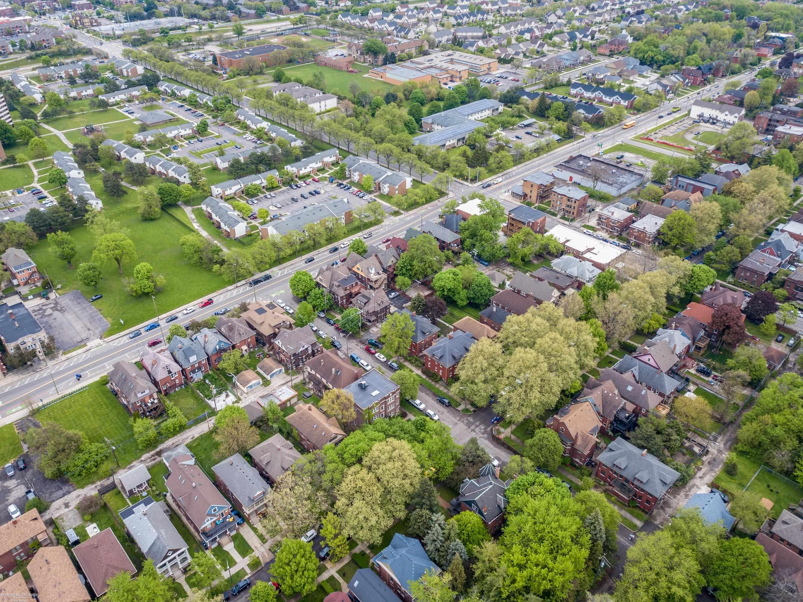 4766 Commonwealth Street, Unit 2S Detroit, MI 48208 - Photo 17 of 31