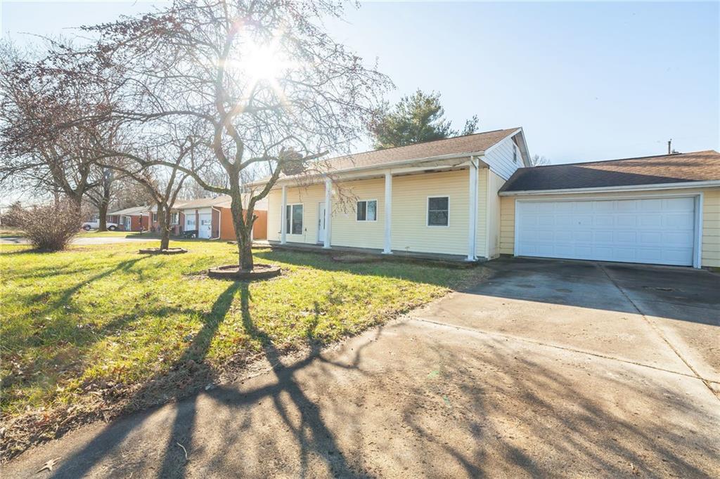 10142 South Jonesville Road Columbus, IN 47201 - Photo 1 of 26 Gallery Image 1