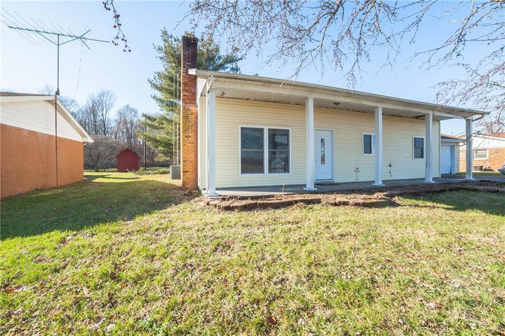 10142 South Jonesville Road Columbus, IN 47201 - Photo 3 of 26 Gallery Image 3