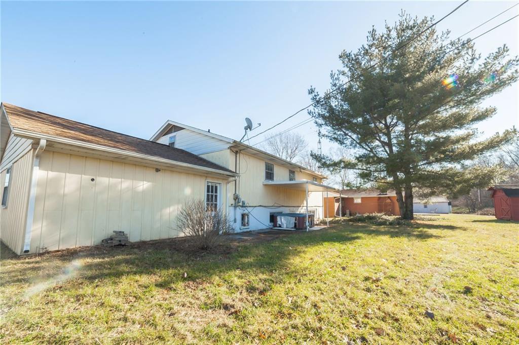 10142 South Jonesville Road Columbus, IN 47201 - Photo 4 of 26 Gallery Image 4