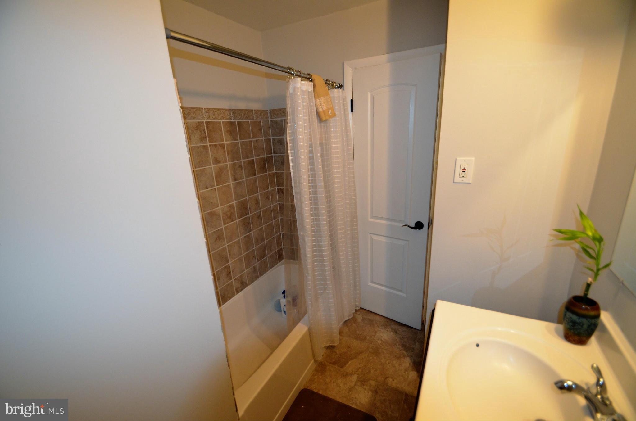 3600 Ralph Road Silver Spring, MD 20906 - Photo 10 of 30 Bath