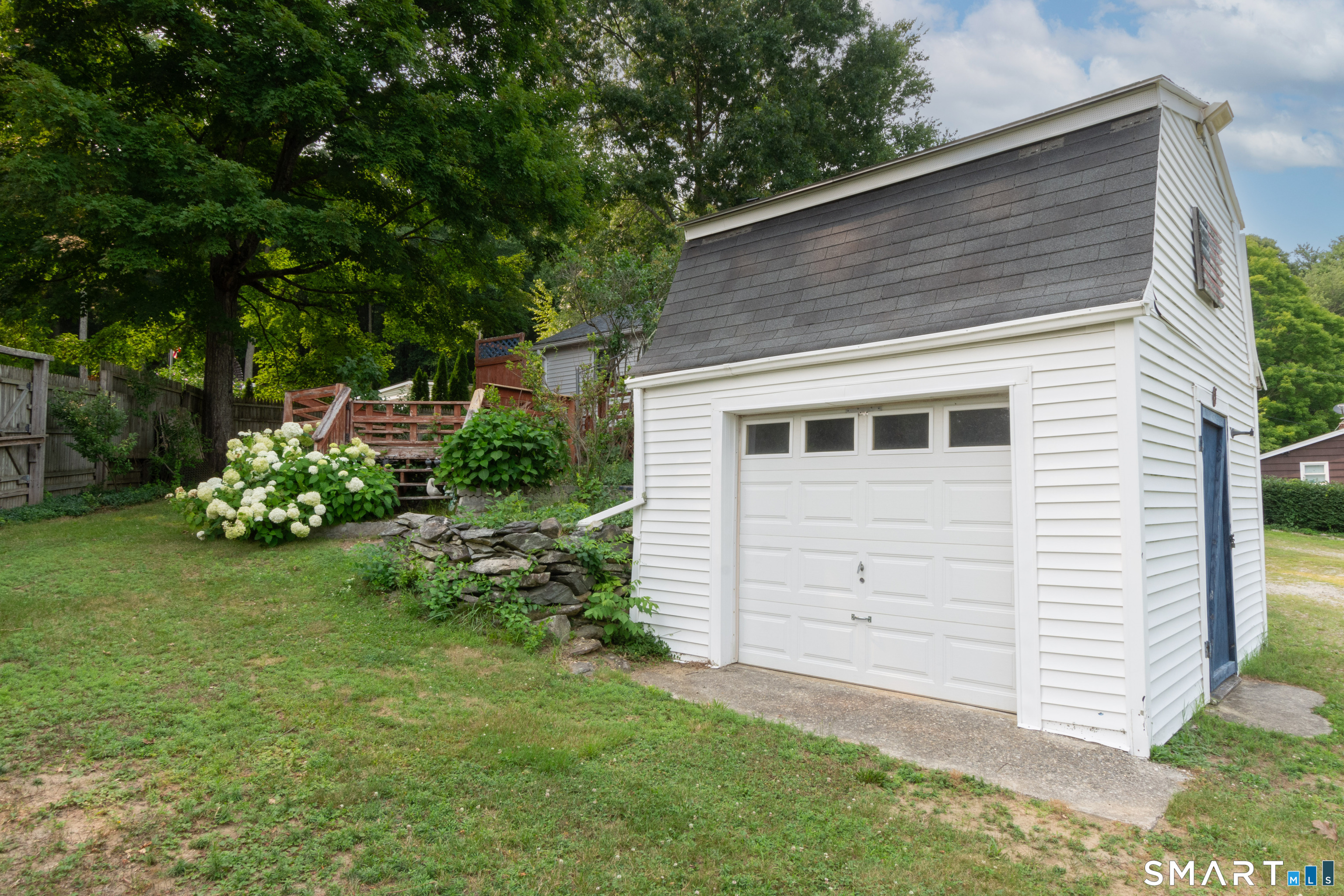 745 Upper Maple Street Killingly, CT 06241 - Photo 9 of 40