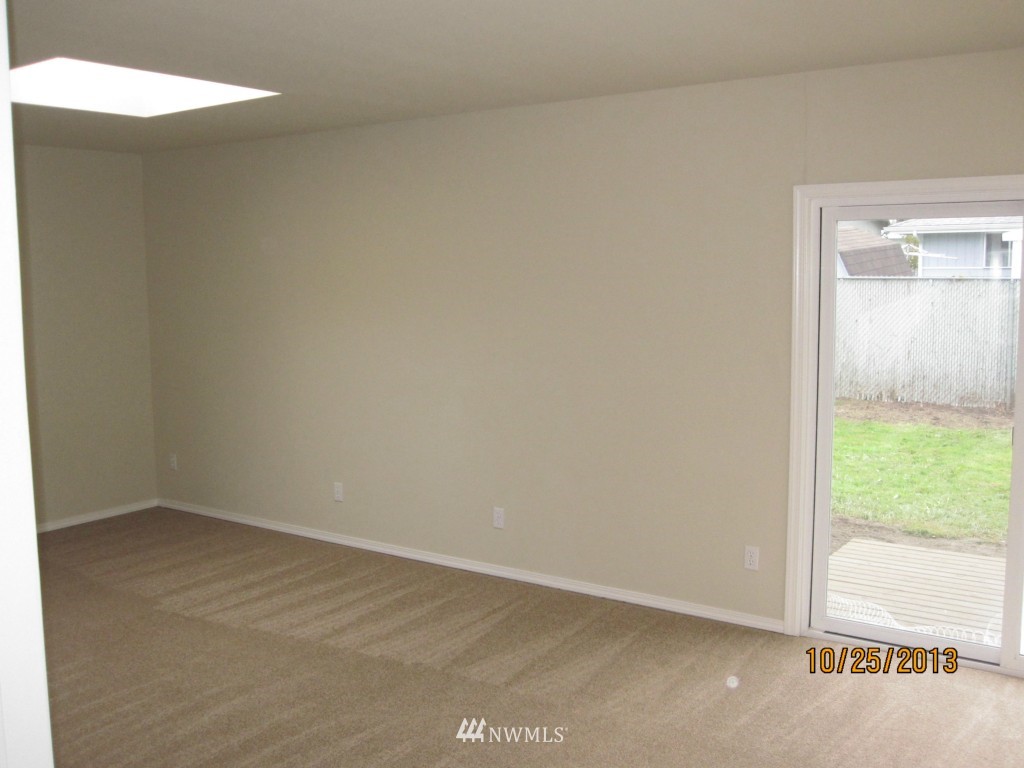 1502 Bonney Avenue Sumner, WA 98390 - Photo 6 of 23