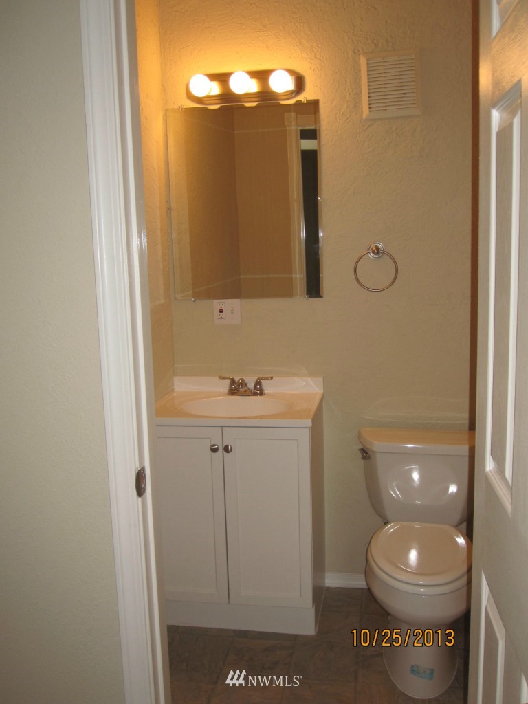 1502 Bonney Avenue Sumner, WA 98390 - Photo 8 of 23