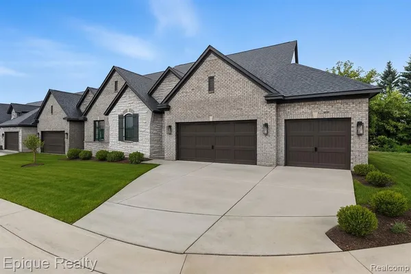 $650,610 | 3362 Cornerstone Dr Lake, Lake Orion, MI 48360