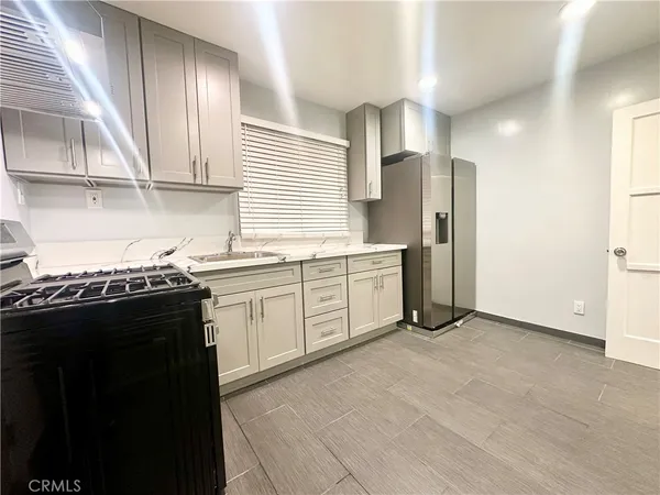 $1,745 | 15746 West Magnolia Boulevard, Encino, CA 91436