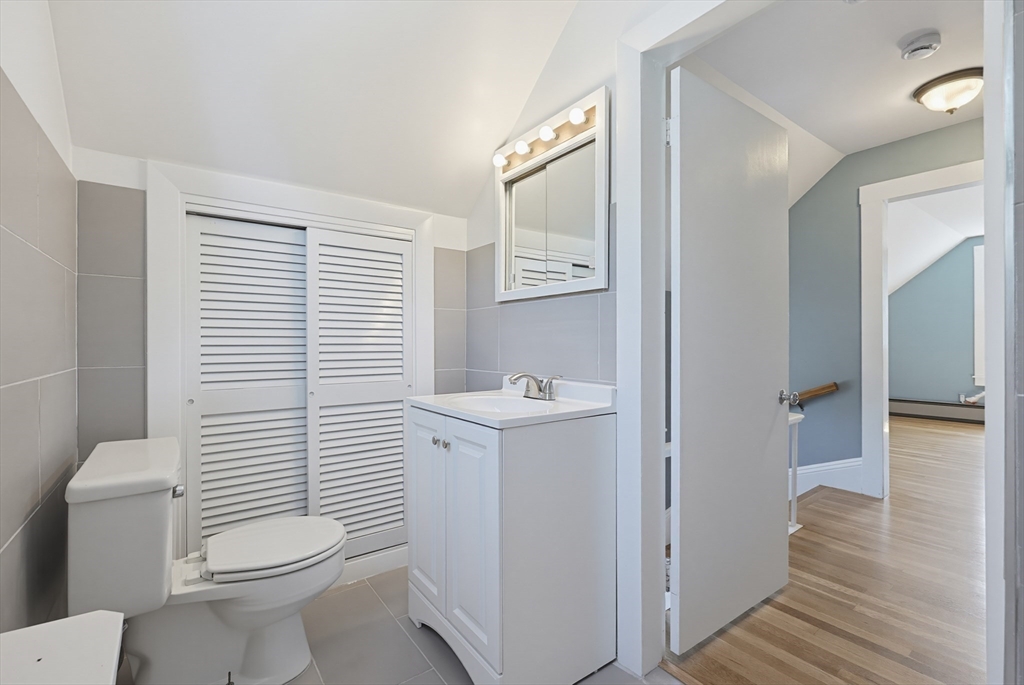210 Pleasant Street Marblehead, MA 01945 - Photo 25 of 37
