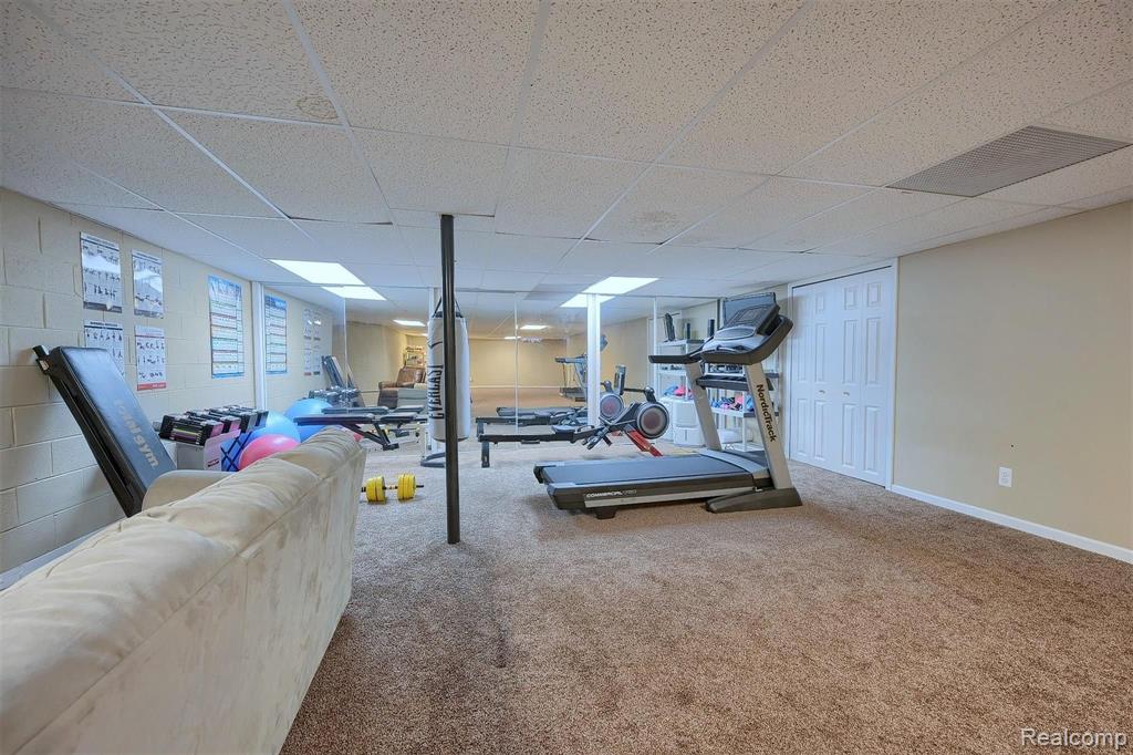 6460 Orion Road Rochester, MI 48306 - Photo 29 of 33