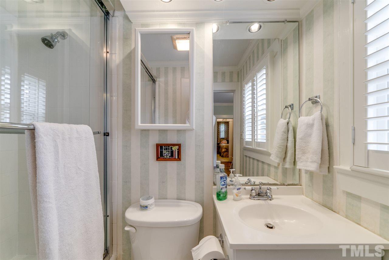3306 Hope Valley Road Durham, NC 27707 - Photo 21 of 25 Gallery Image 21