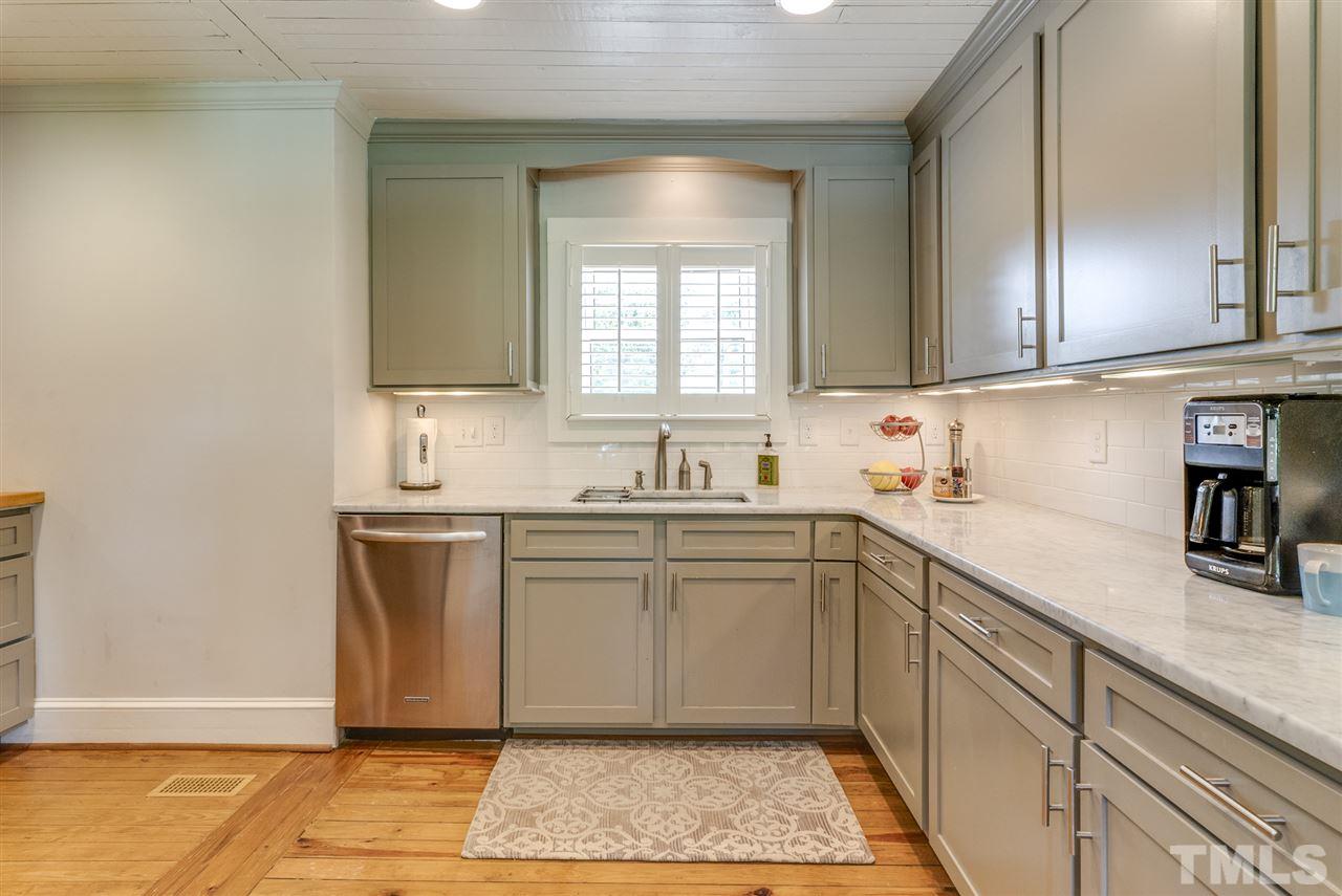 3306 Hope Valley Road Durham, NC 27707 - Photo 4 of 25 Gallery Image 4