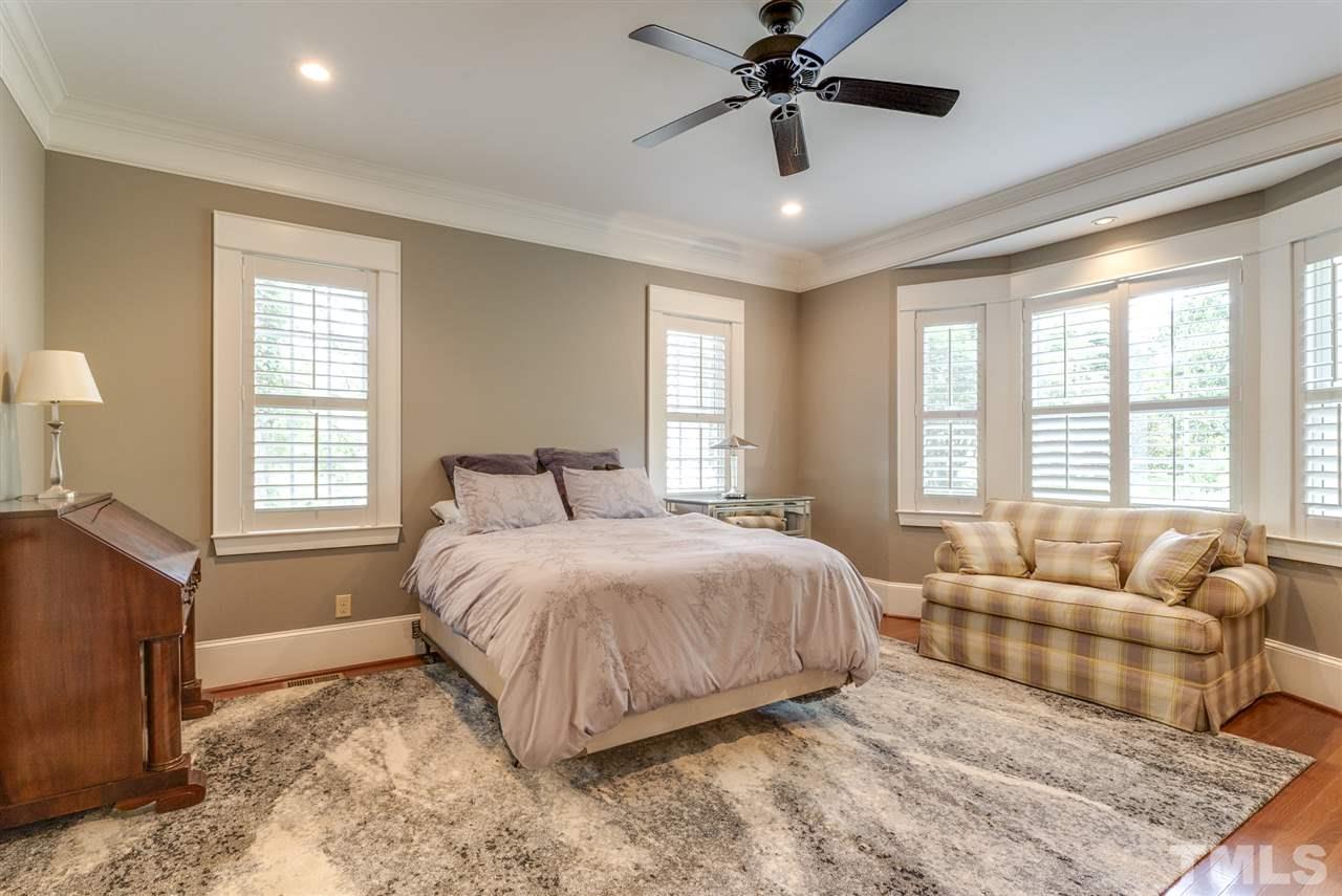 3306 Hope Valley Road Durham, NC 27707 - Photo 7 of 25 Gallery Image 7
