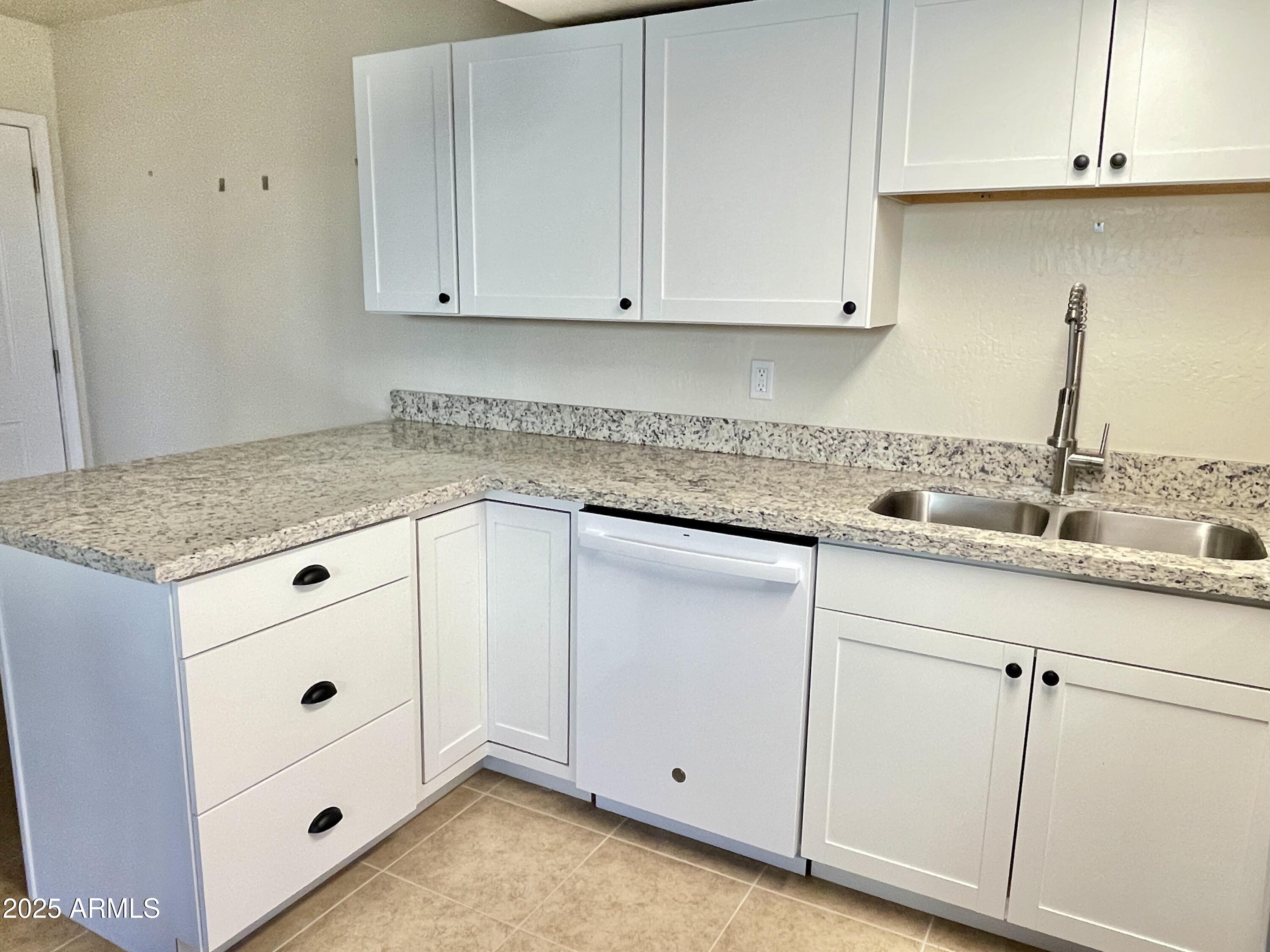 12221 West Bell Road, Unit 162 Surprise, AZ 85378 - Photo 19 of 36 Kitchen View 7