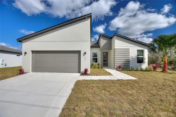$2,045 | 11 Magnolia Lane, Kissimmee, FL 34759