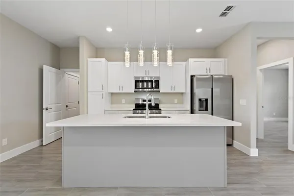 $2,045 | 11 Magnolia Lane, Kissimmee, FL 34759