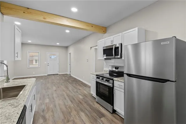 $164,950 | 323 West Hyde Park Avenue, St. Joseph, MO 64504