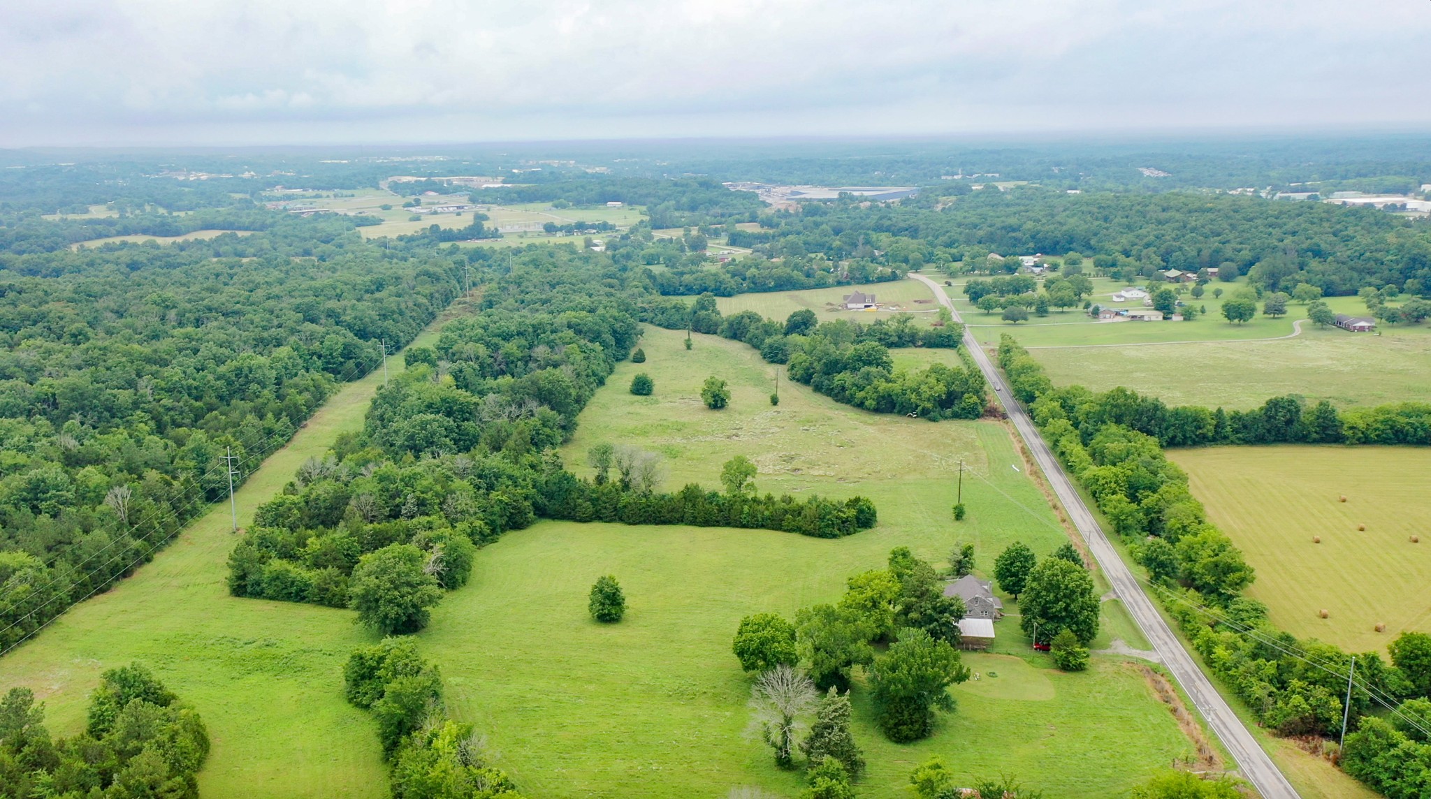 1491 Springplace Road Lewisburg, TN 37091 - Photo 3 of 40 Gallery Image 3