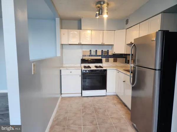 $1,950 | 4410 Oglethorpe Street, Unit 416, Hyattsville, MD 20781
