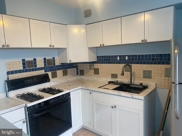 $1,950 | 4410 Oglethorpe Street, Unit 416, Hyattsville, MD 20781
