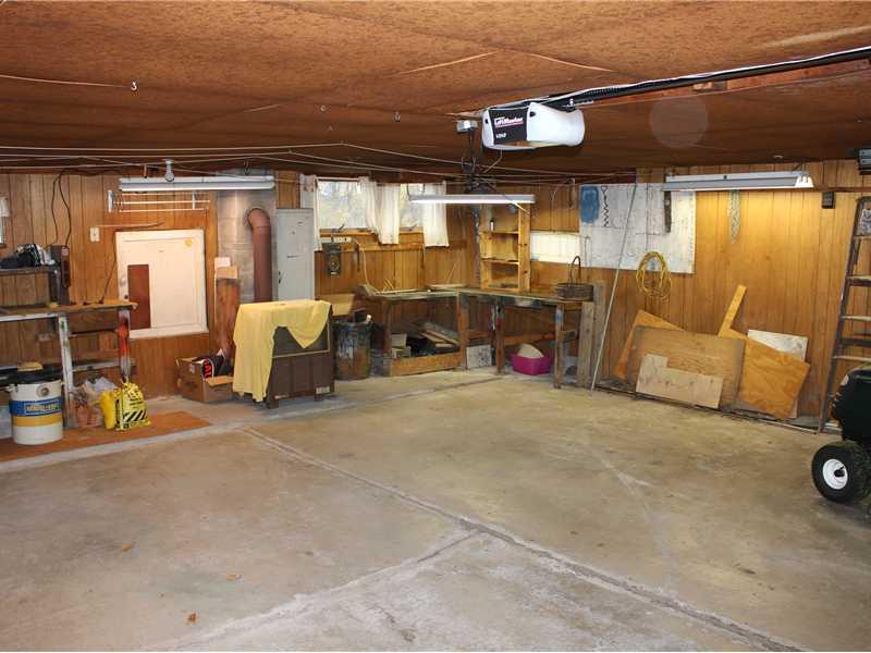 602 Halston Road West Sunbury, PA 16061 - Photo 6 of 6 Parking Lot/Garage.