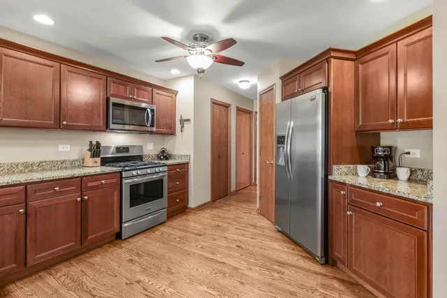 $449,000 | 173 Harper Lane, Lemont, IL 60439