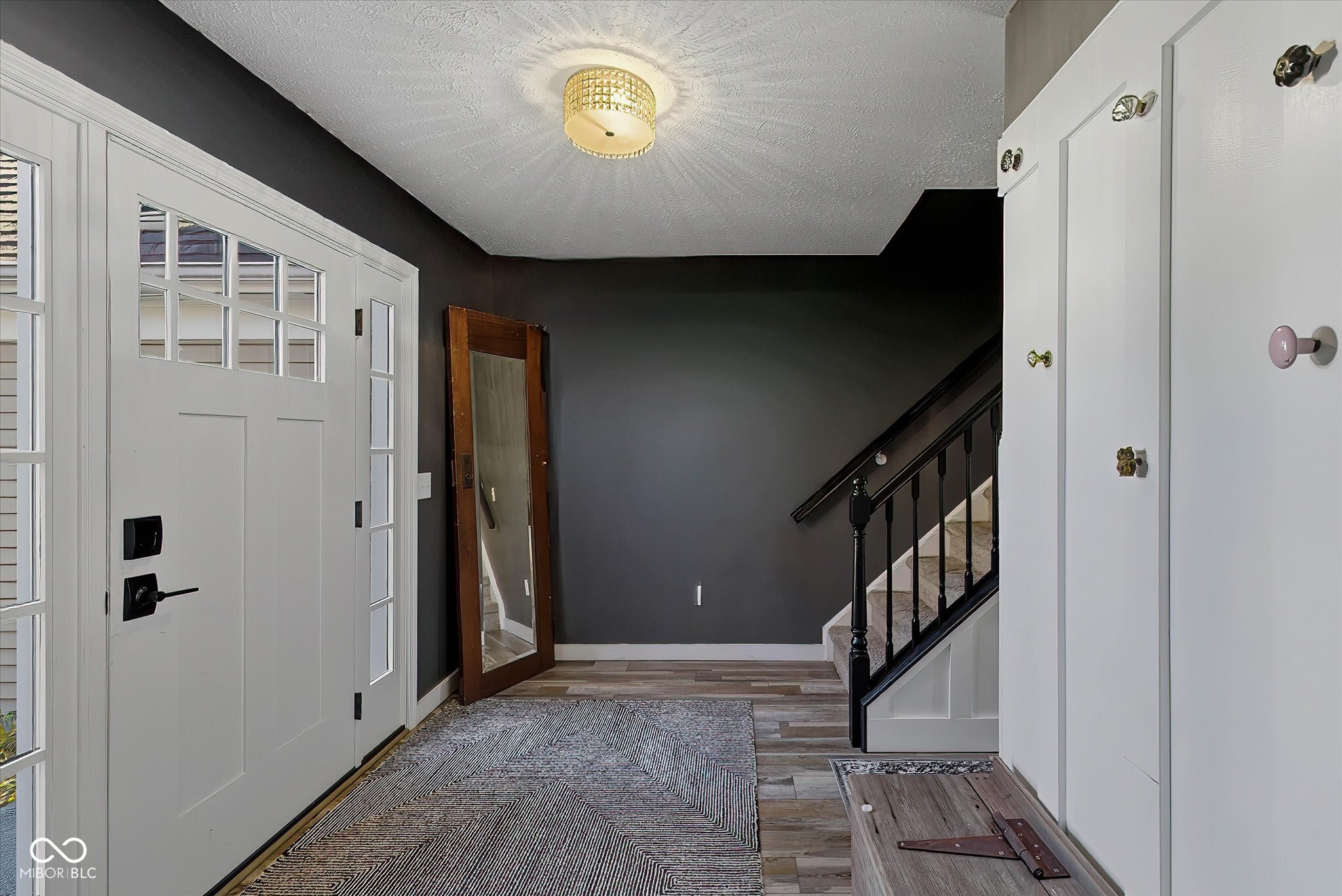 8955 Wooster Court Fishers, IN 46038 - Photo 2 of 40