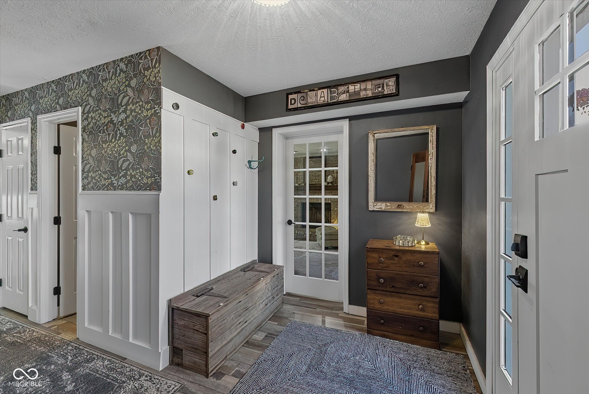 8955 Wooster Court Fishers, IN 46038 - Photo 3 of 40