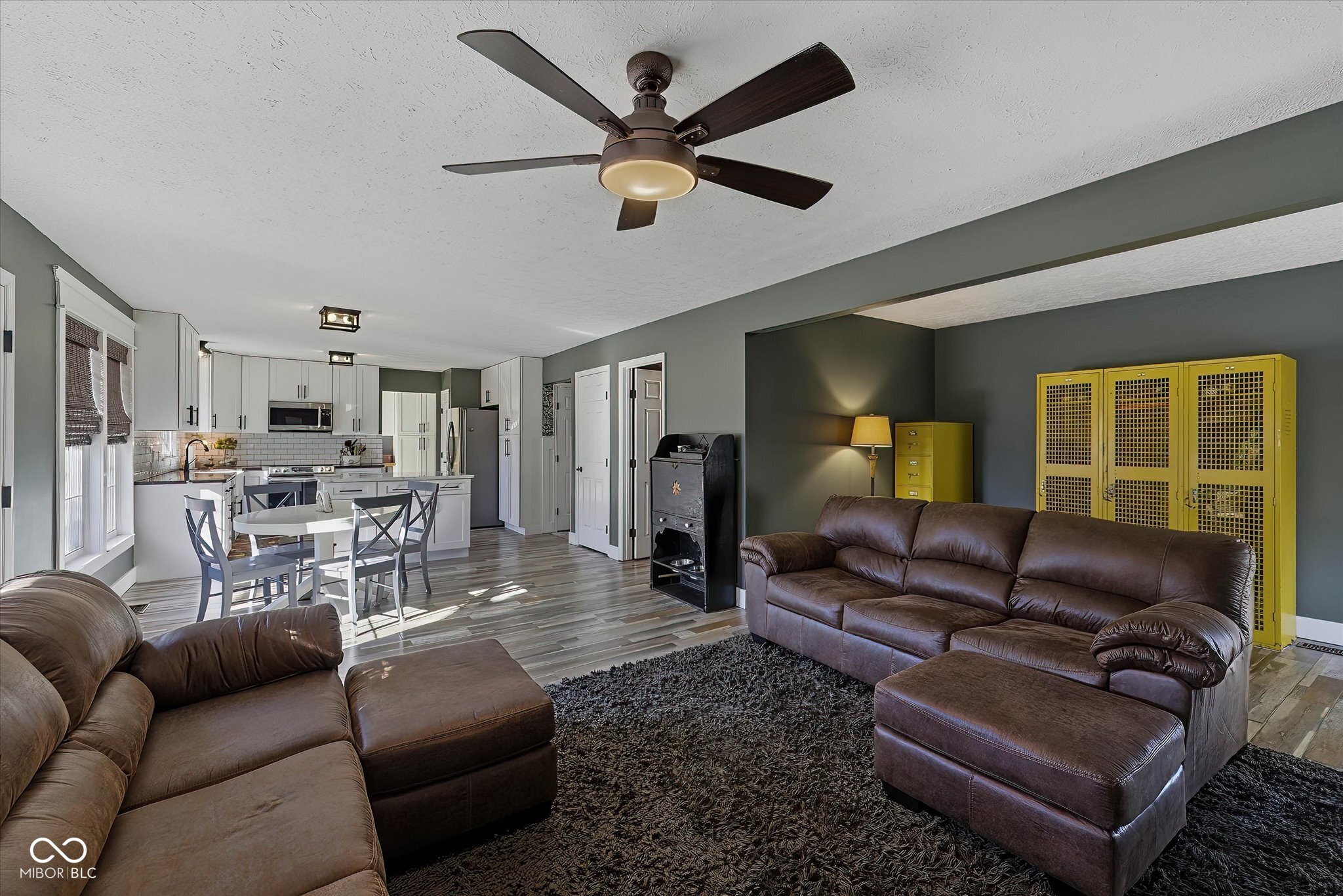 8955 Wooster Court Fishers, IN 46038 - Photo 9 of 40