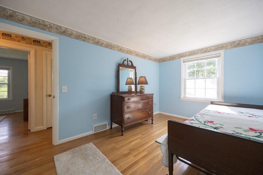 8 Brady Road Westborough, MA 01581 - Photo 12 of 40 Gallery Image 12
