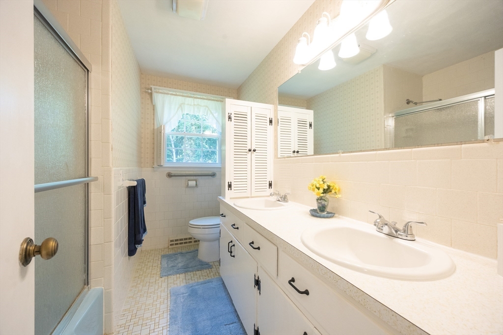 8 Brady Road Westborough, MA 01581 - Photo 19 of 40 Gallery Image 19