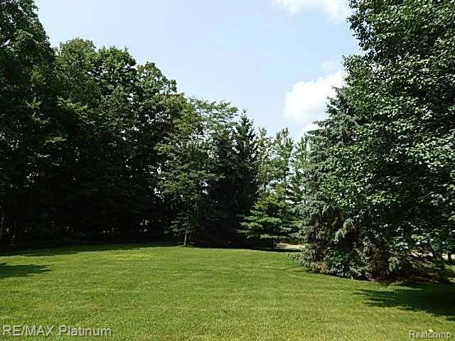 5355 Jewell Road Howell, MI 48843 - Photo 11 of 58 11.jpg