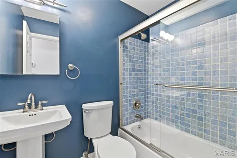 $169,900 | 422 Lake Avenue, Unit 5, St. Louis, MO 63108