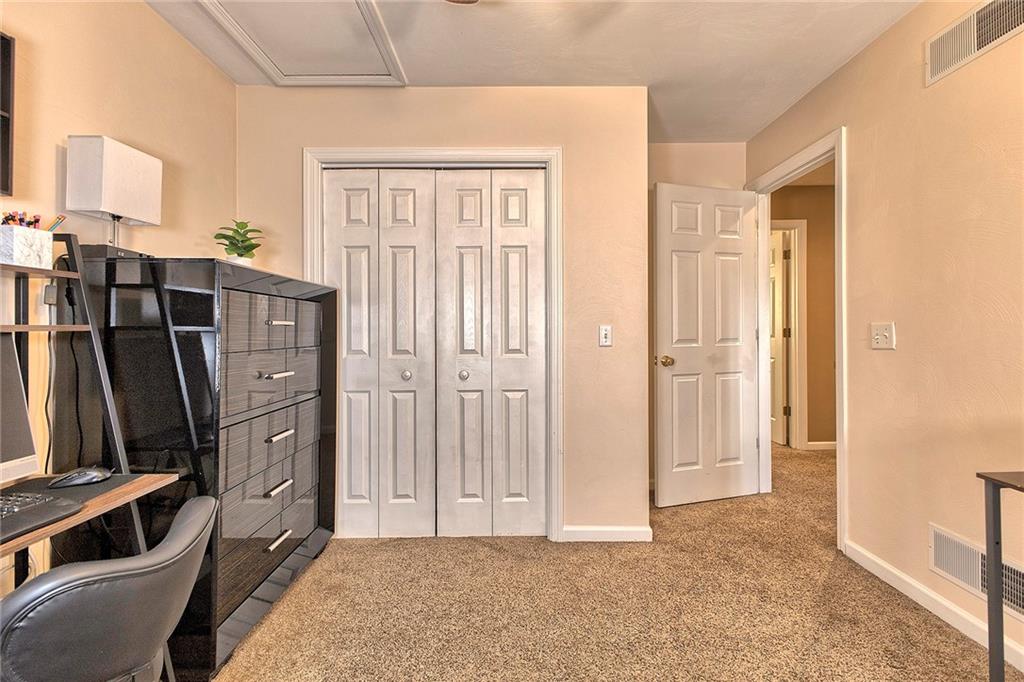 56 4th Street Irwin, PA 15642 - Photo 18 of 25