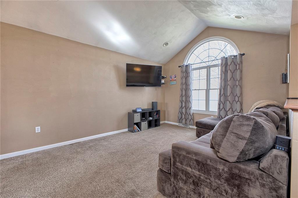 56 4th Street Irwin, PA 15642 - Photo 6 of 25