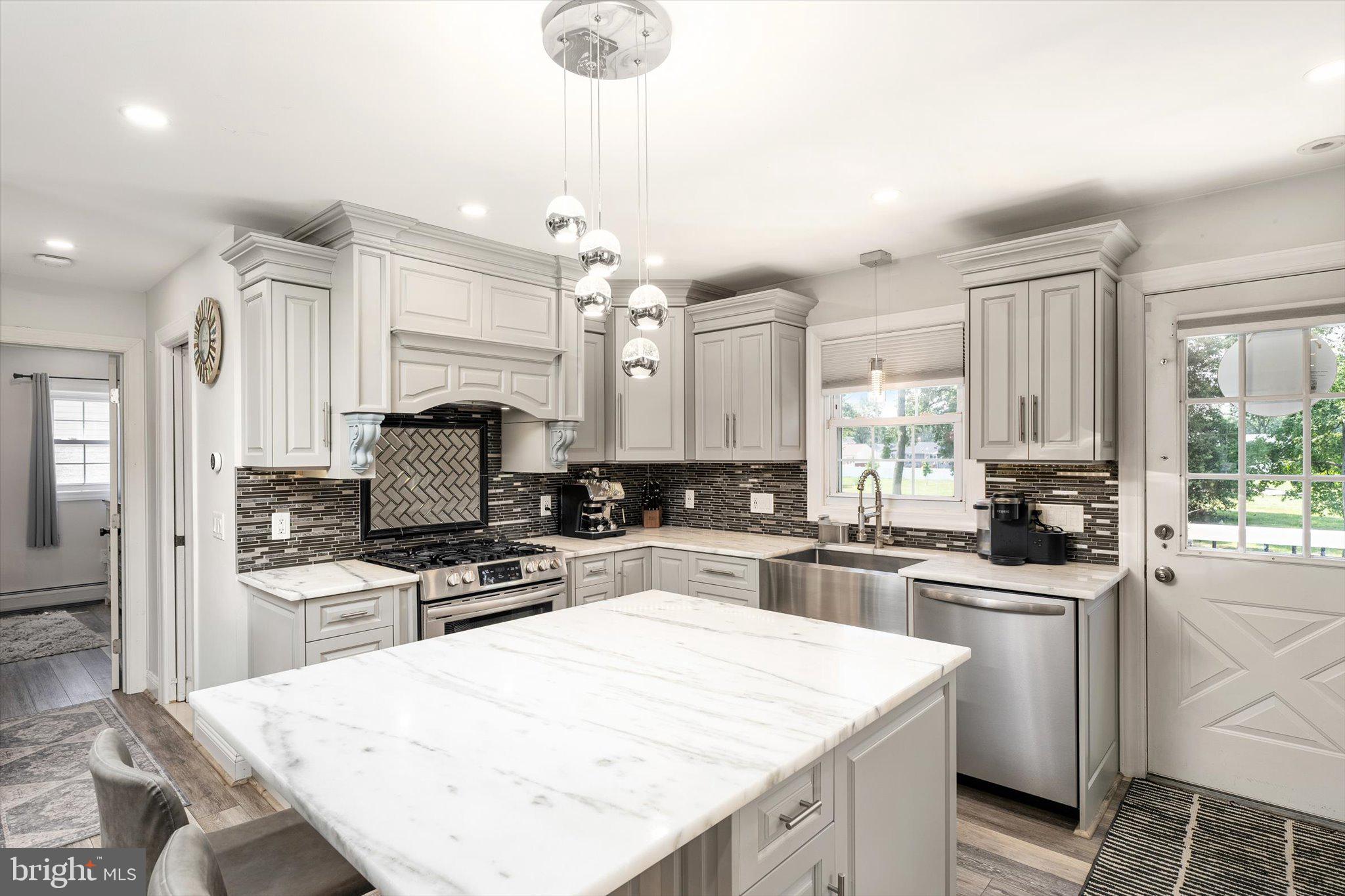 11 Kendall Road Hamilton, NJ 08690 - Photo 10 of 31