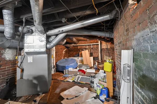 $159,000 | 1003 North Lee Street, Bloomington, IL 61701