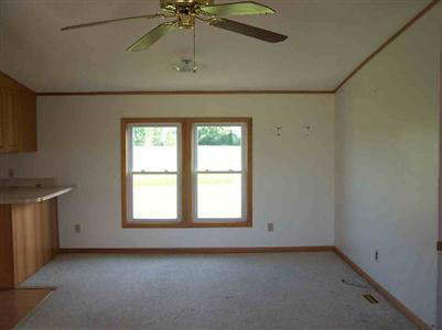 5111 East Dodge Road Mount Morris, MI 48458 - Photo 9 of 14 20136332-8.JPG