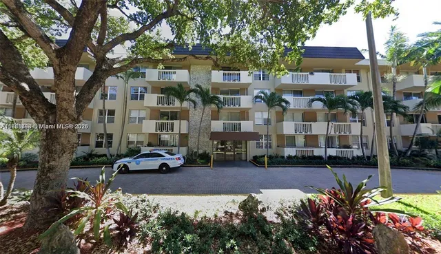 $210,000 | 1800 Sans Souci Boulevard, Unit 201, North Miami, FL 33181