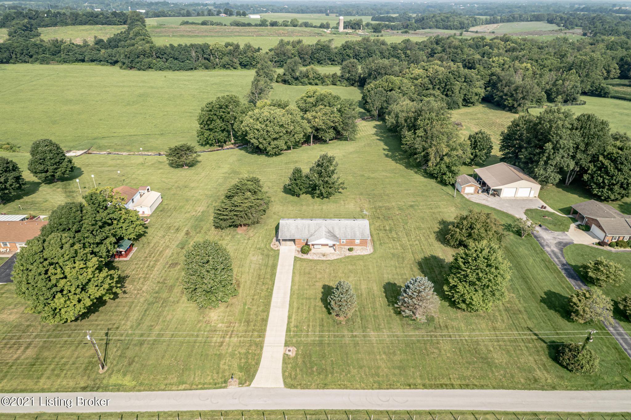 335 Sacree Road Shelbyville, KY 40065 - Photo 3 of 38 Aerial House