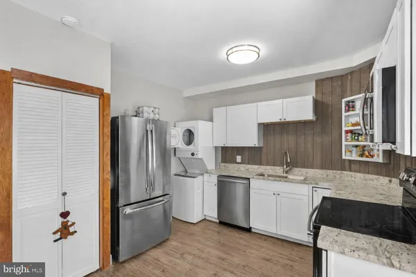 $650,000 | 9 Burke Circle, Hamilton, VA 20158