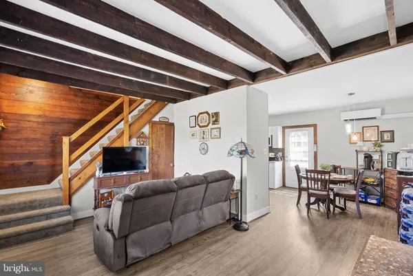 $650,000 | 9 Burke Circle, Hamilton, VA 20158