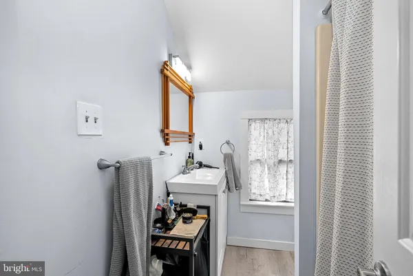 $650,000 | 9 Burke Circle, Hamilton, VA 20158