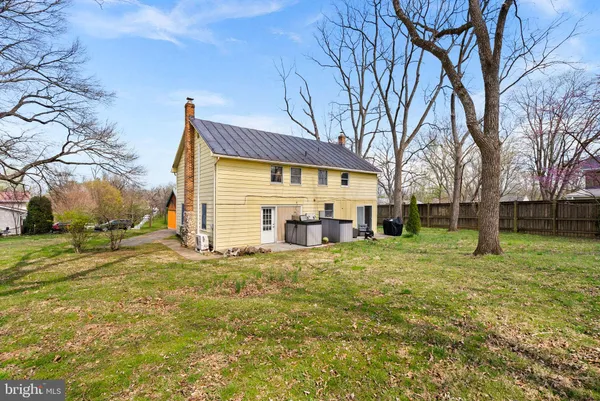 $650,000 | 9 Burke Circle, Hamilton, VA 20158