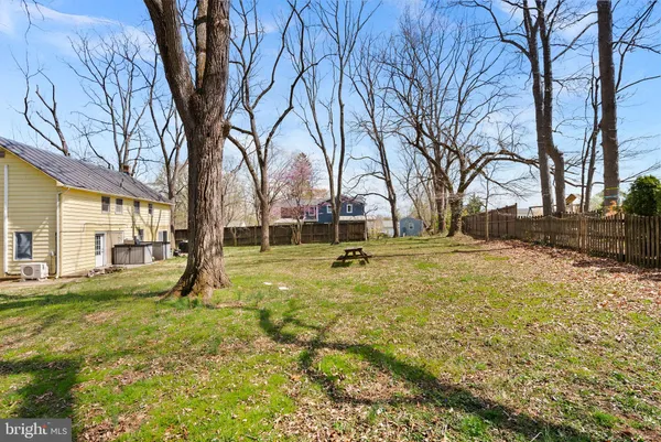 $650,000 | 9 Burke Circle, Hamilton, VA 20158