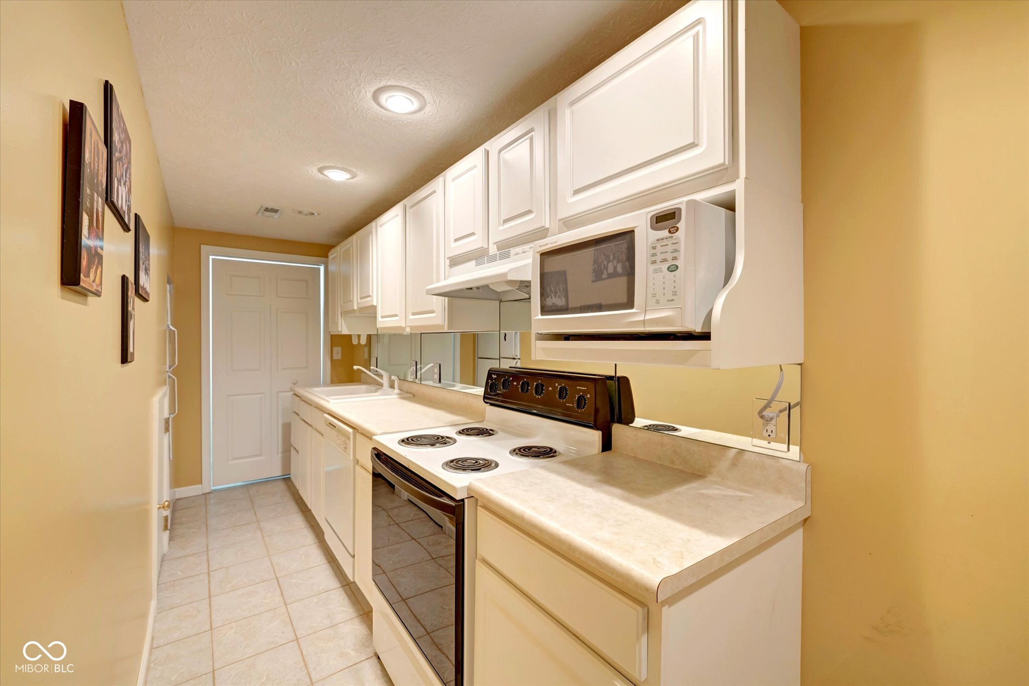 8667 South Strain Ridge Road Bloomington, IN 47401 - Photo 16 of 54 Gallery Image 16