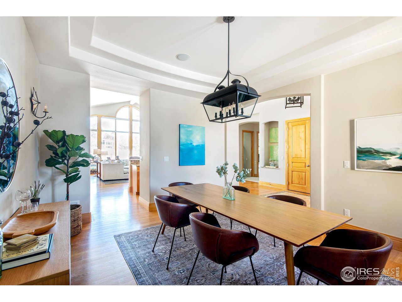 6922 Frying Pan Road Boulder, CO 80301 - Photo 5 of 39 a dining room with furniture and window