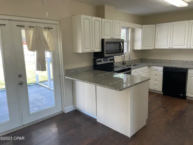 $1,600 | 904 Forestdale Avenue, Panama City, FL 32401