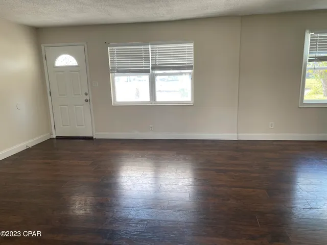 $1,600 | 904 Forestdale Avenue, Panama City, FL 32401