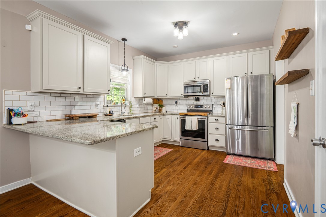 13331 Walke Pointe Way Chesterfield, VA 23832 - Photo 8 of 55