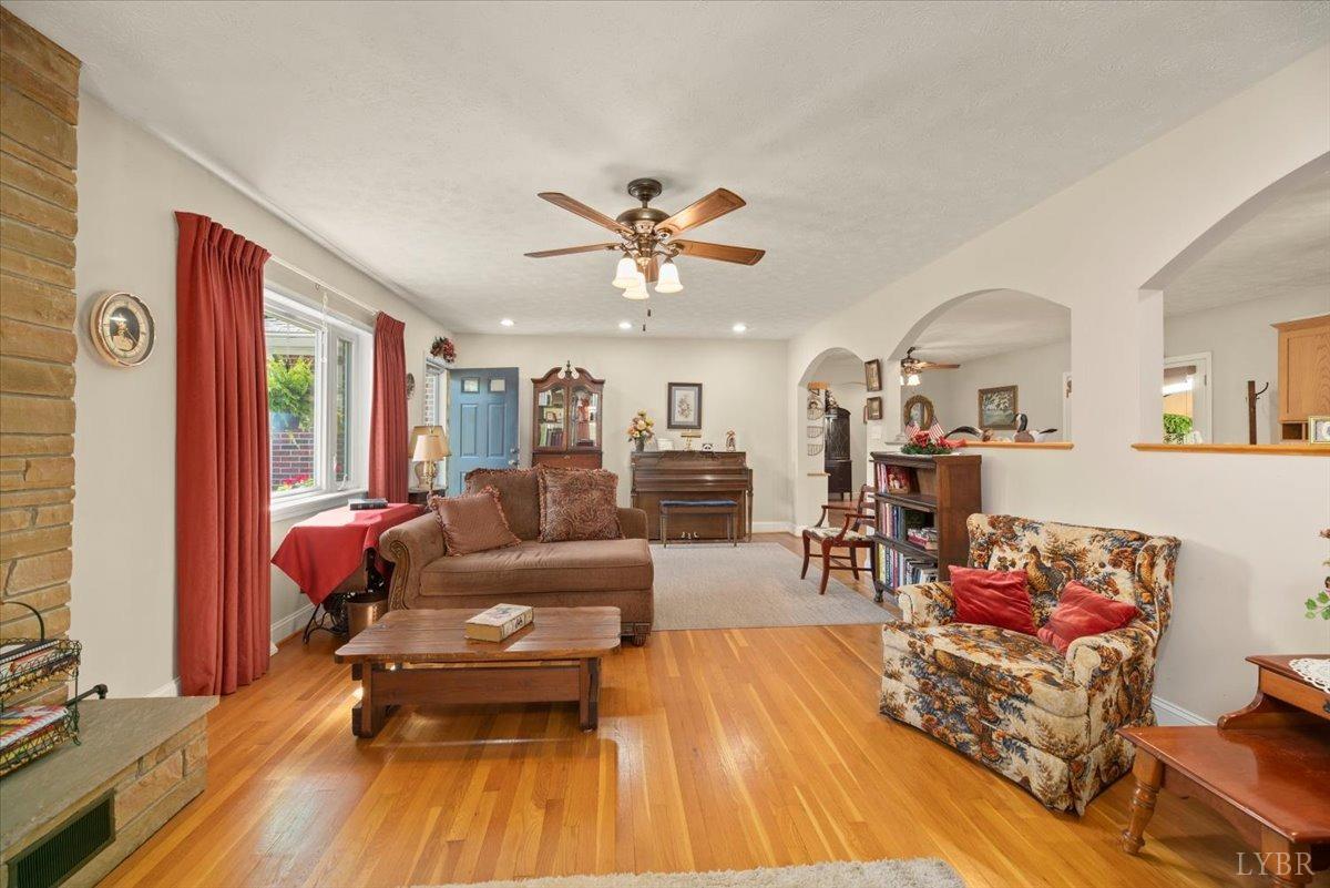 159 Blue Ridge Lane Amherst, VA 24521 - Photo 6 of 71 a living room with furniture and wooden floor